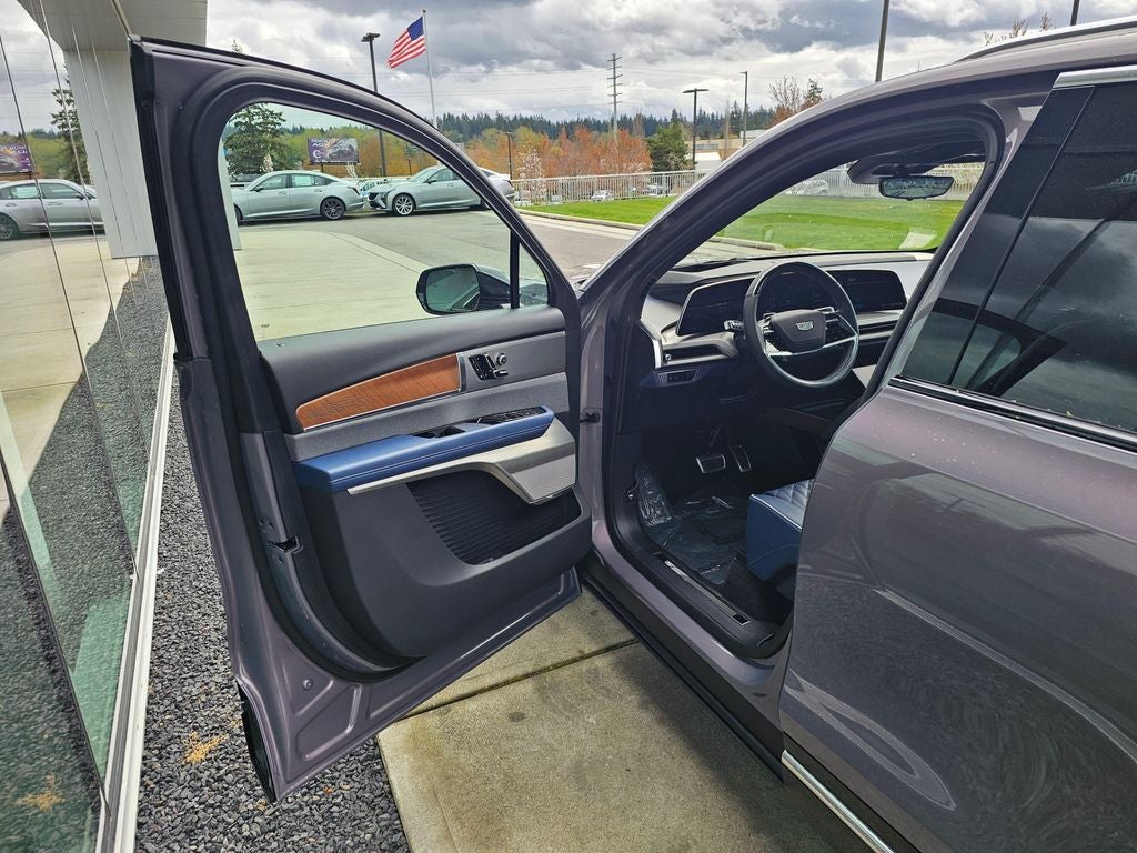 2026 Cadillac VISTIQ Premium Luxury