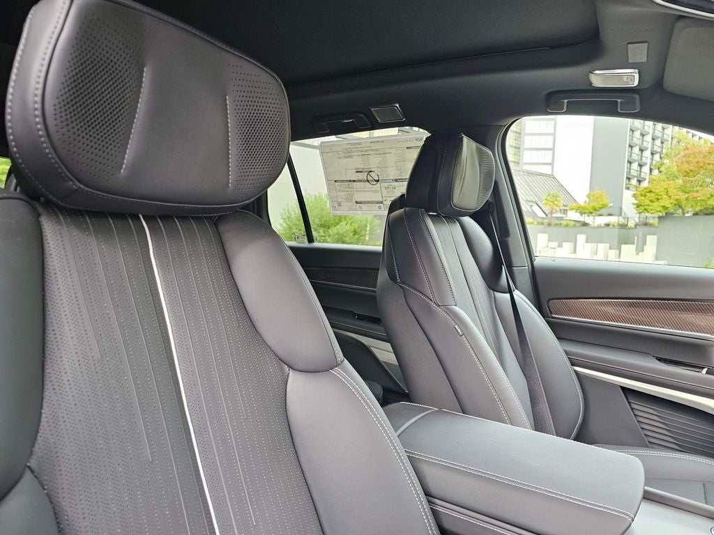 2027 Cadillac VISTIQ Sport