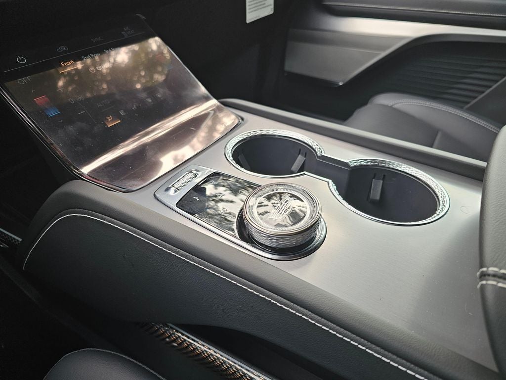 2027 Cadillac VISTIQ Sport