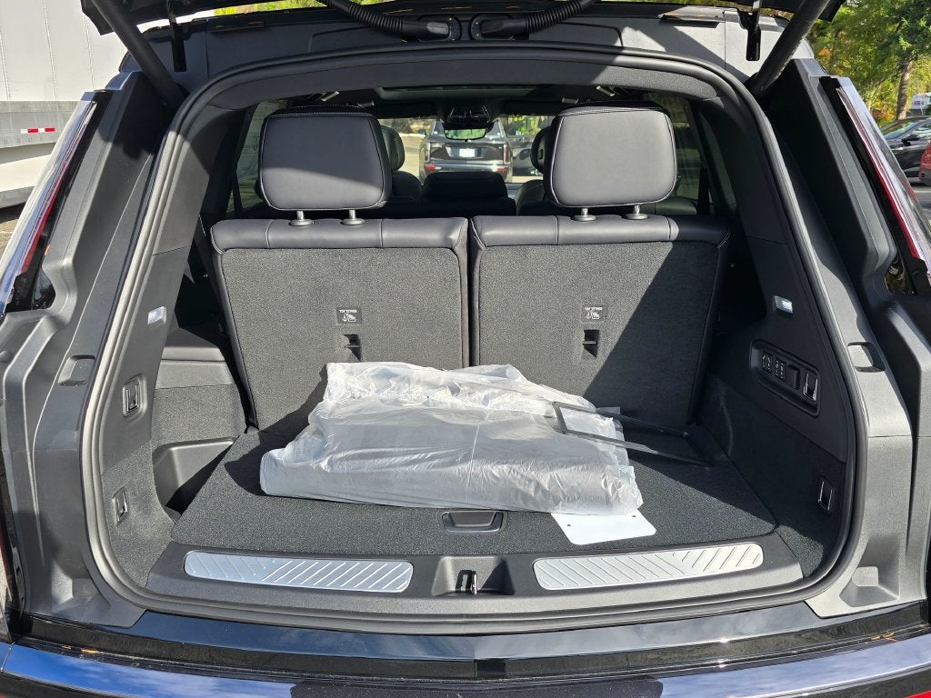 2027 Cadillac VISTIQ Sport