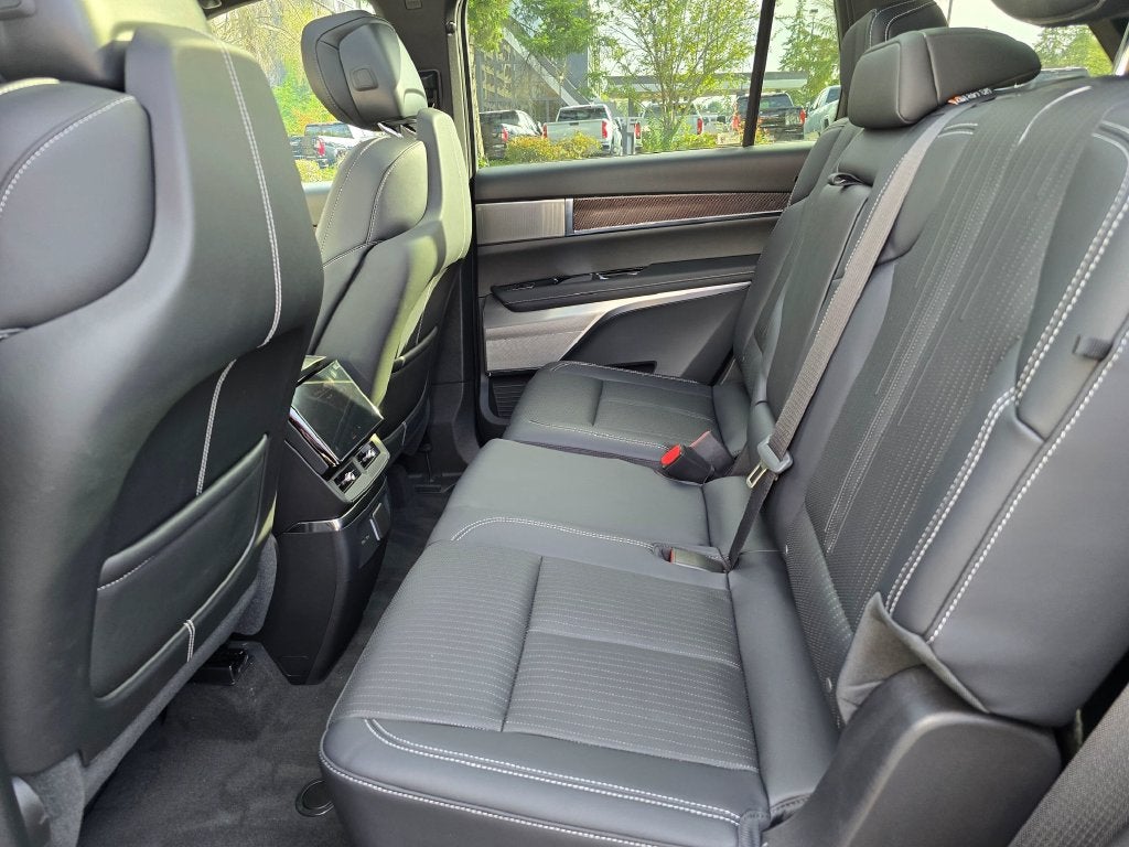 2027 Cadillac VISTIQ Sport