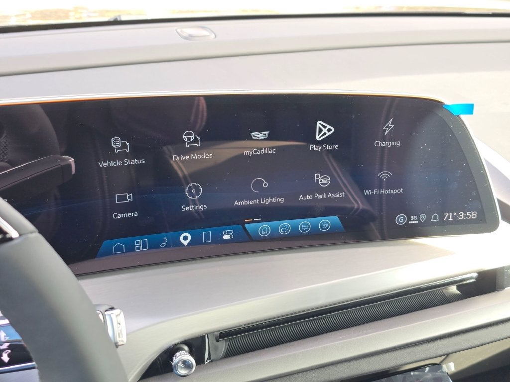 2027 Cadillac VISTIQ Sport