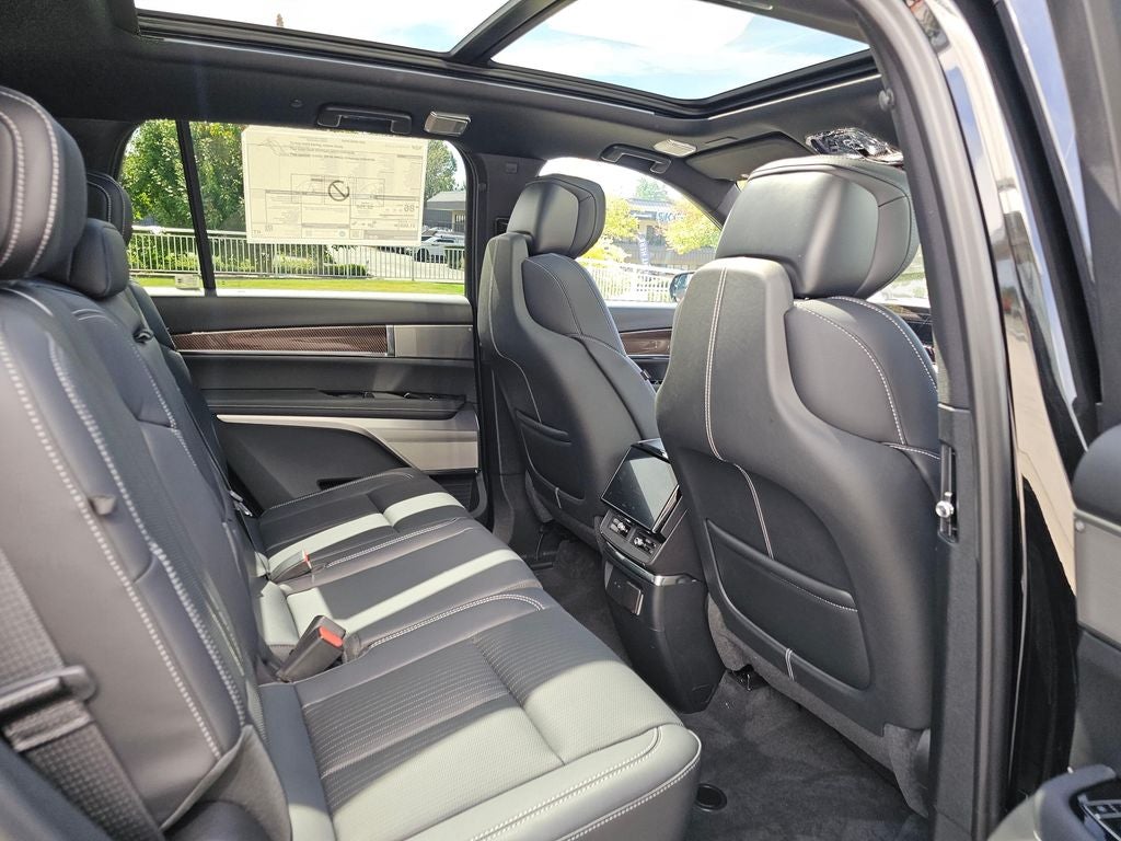 2027 Cadillac VISTIQ Sport