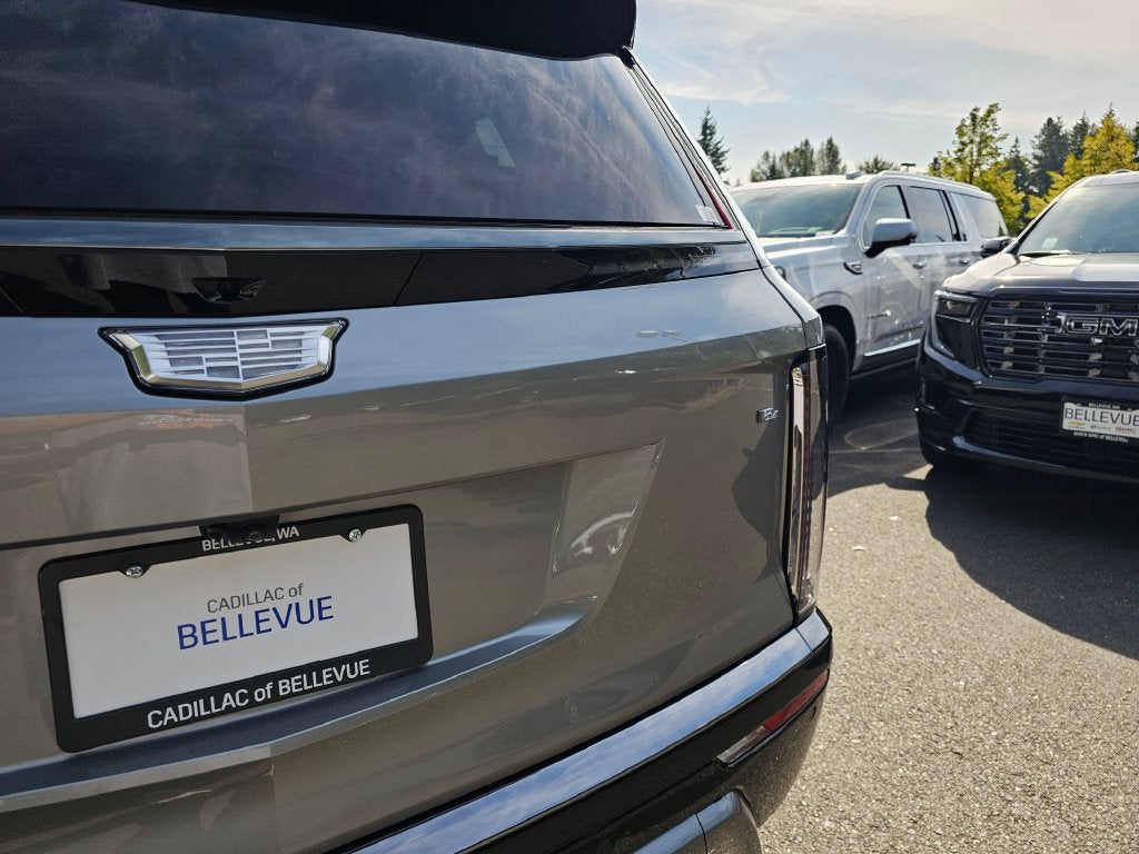 2027 Cadillac VISTIQ Sport
