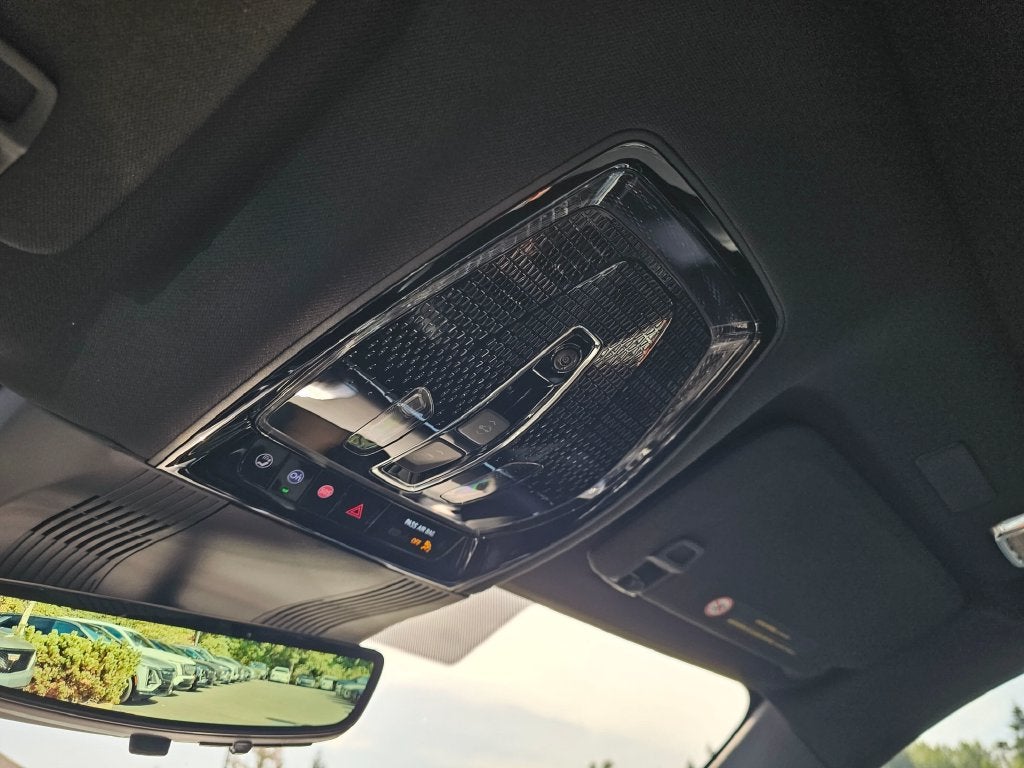 2027 Cadillac VISTIQ Sport
