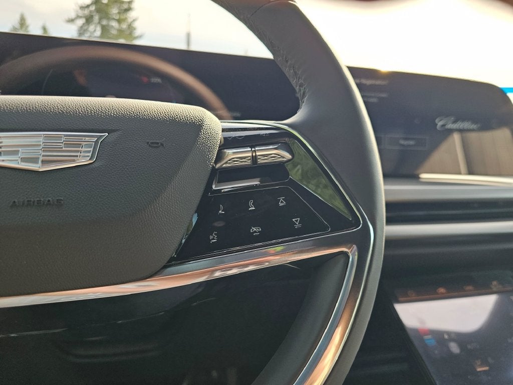 2027 Cadillac VISTIQ Sport