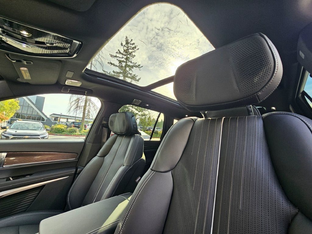 2027 Cadillac VISTIQ Sport