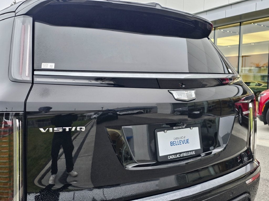 2026 Cadillac VISTIQ Platinum
