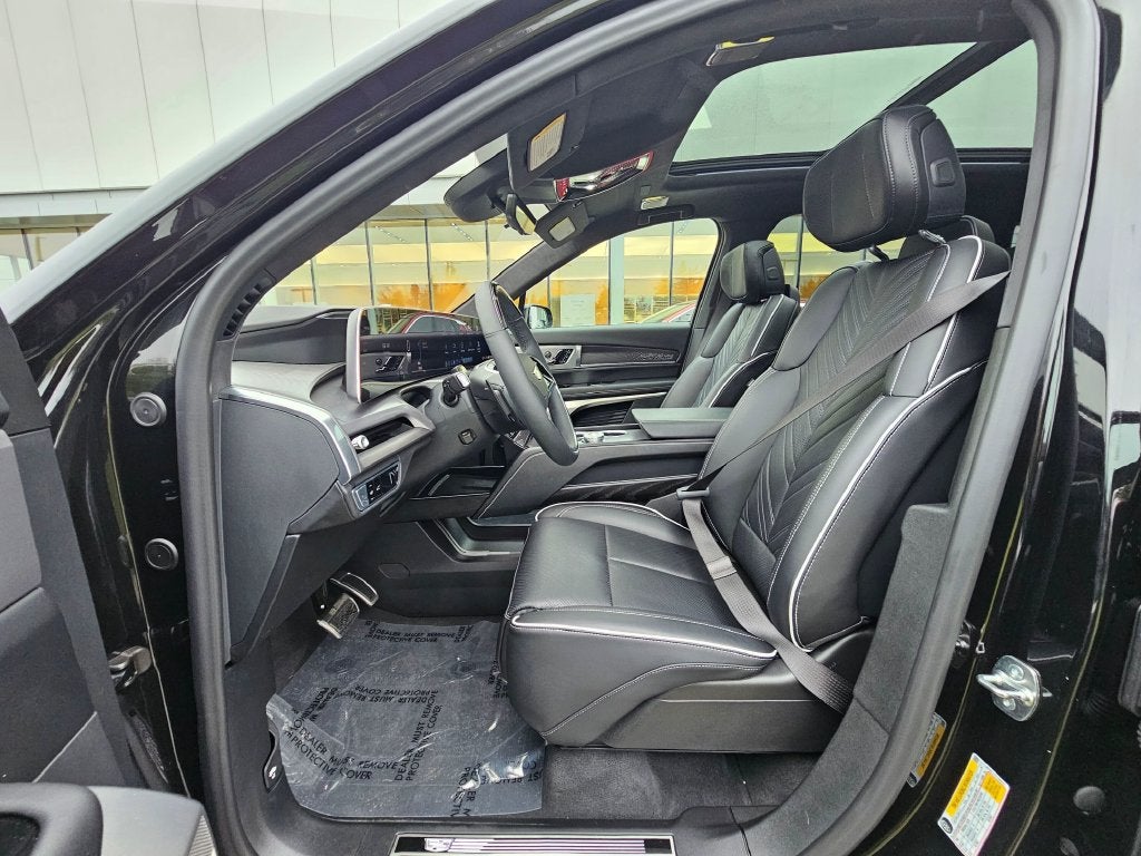 2026 Cadillac VISTIQ Platinum