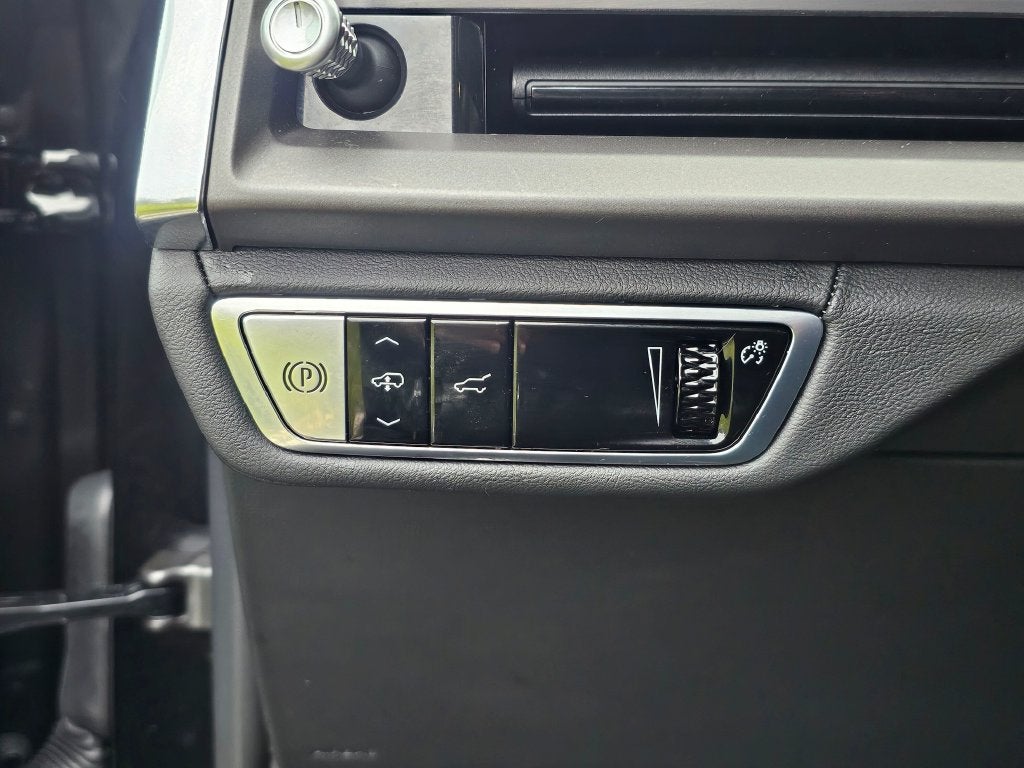 2026 Cadillac VISTIQ Platinum
