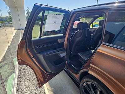 2027 Cadillac VISTIQ Platinum
