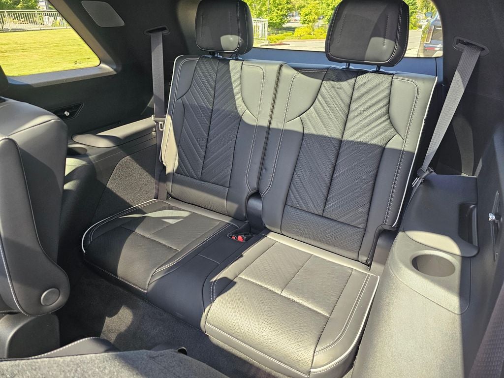 2027 Cadillac VISTIQ Platinum