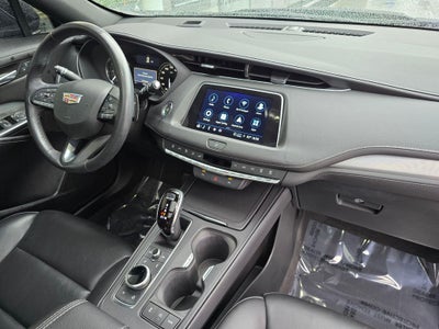 2023 Cadillac XT4 Premium Luxury