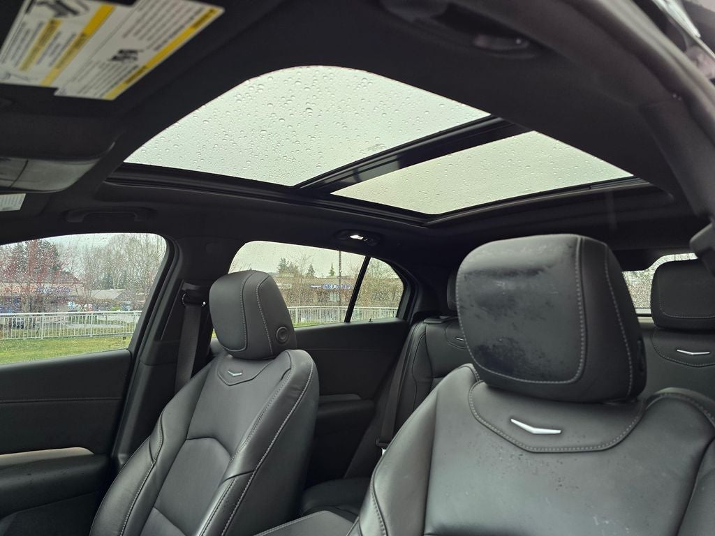 2023 Cadillac XT4 Premium Luxury