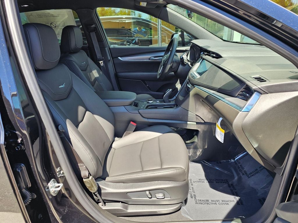2026 Cadillac XT5 Luxury