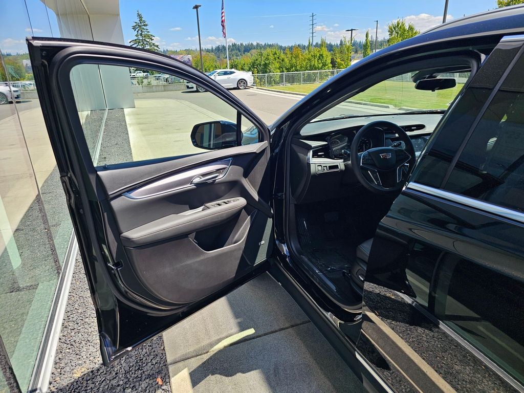 2026 Cadillac XT5 Luxury