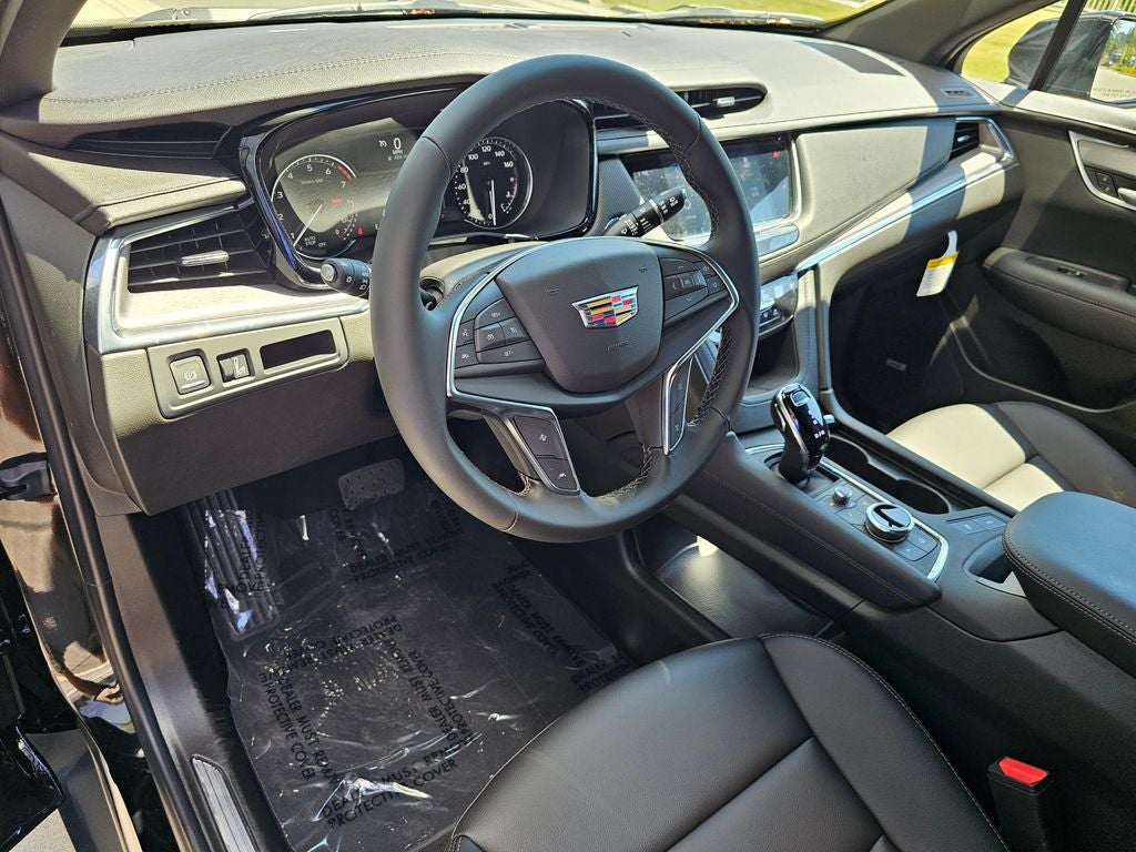 2026 Cadillac XT5 Luxury