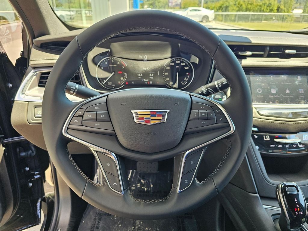 2026 Cadillac XT5 Luxury