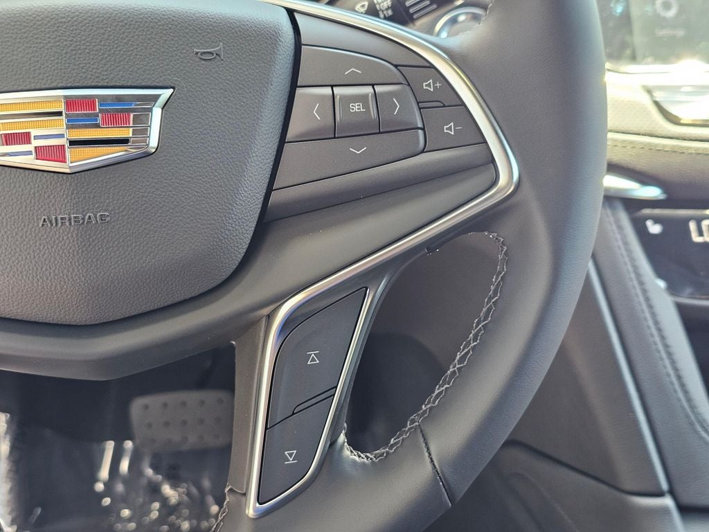 2026 Cadillac XT5 Luxury