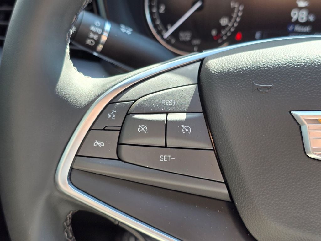 2024 Cadillac XT5 Luxury