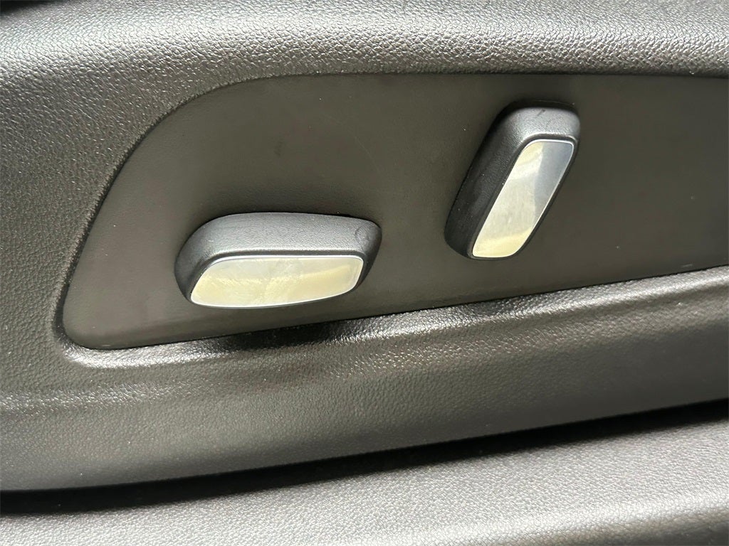 2023 Cadillac XT5 Luxury