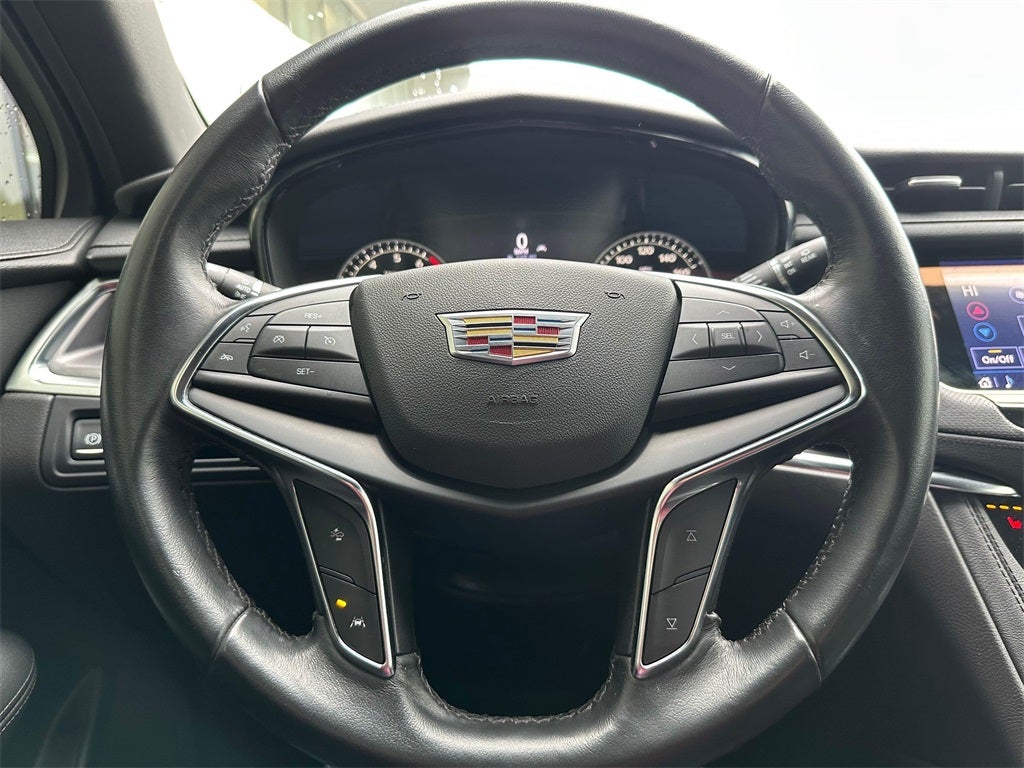 2023 Cadillac XT5 Luxury