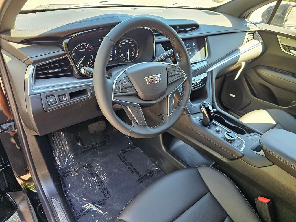 2026 Cadillac XT5 Luxury