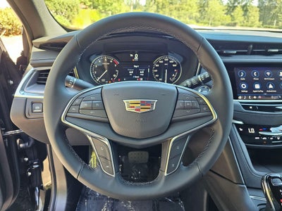 2026 Cadillac XT5 Luxury