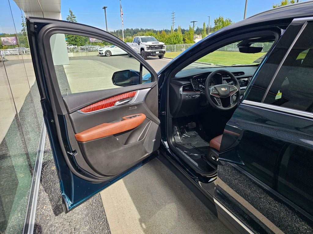 2026 Cadillac XT5 Premium Luxury