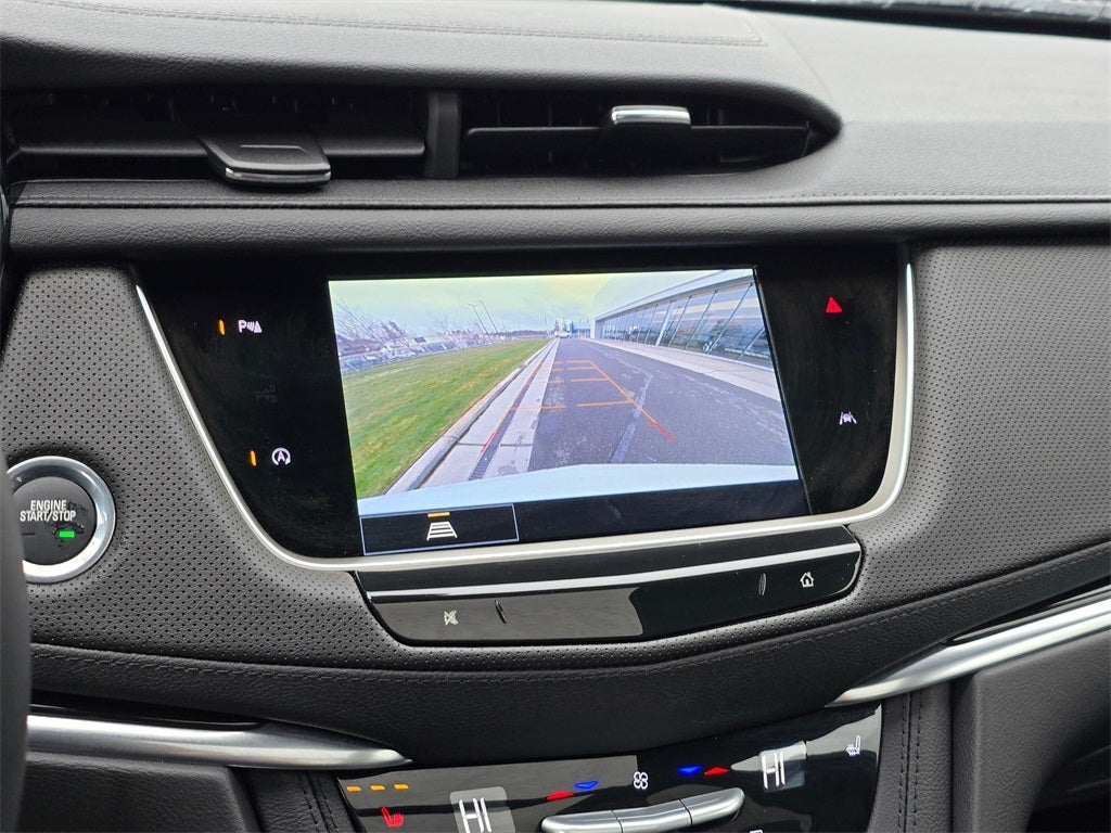 2025 Cadillac XT6 Luxury