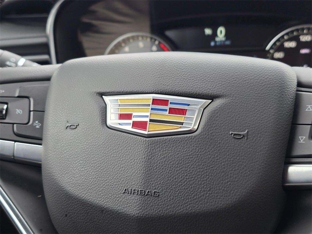 2025 Cadillac XT6 Luxury