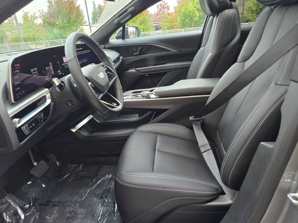 2025 Cadillac LYRIQ Luxury