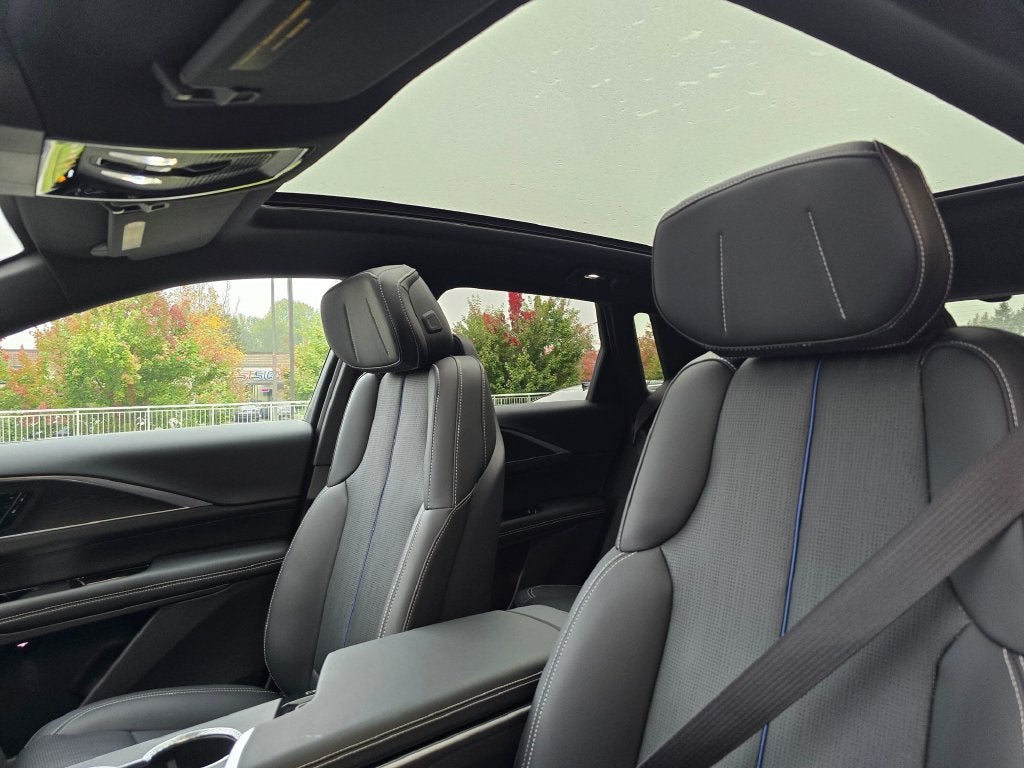 2025 Cadillac LYRIQ Luxury