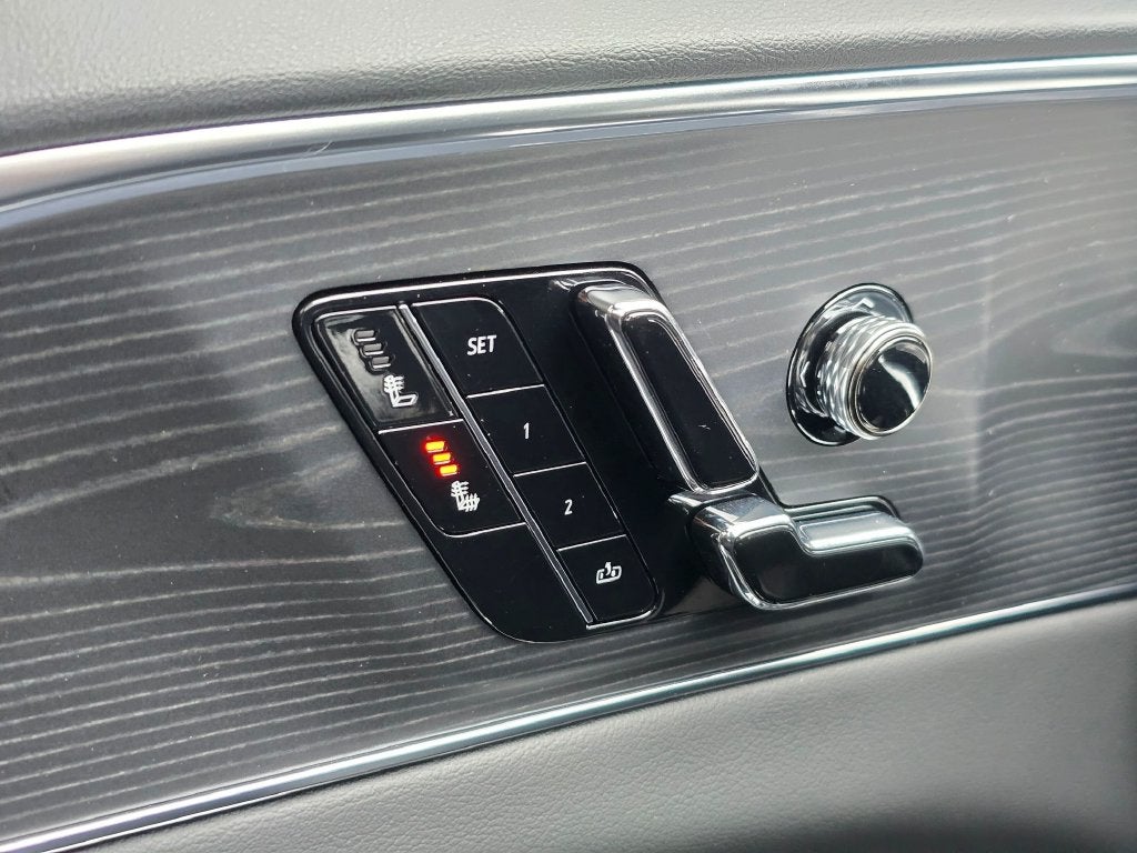 2025 Cadillac LYRIQ Luxury
