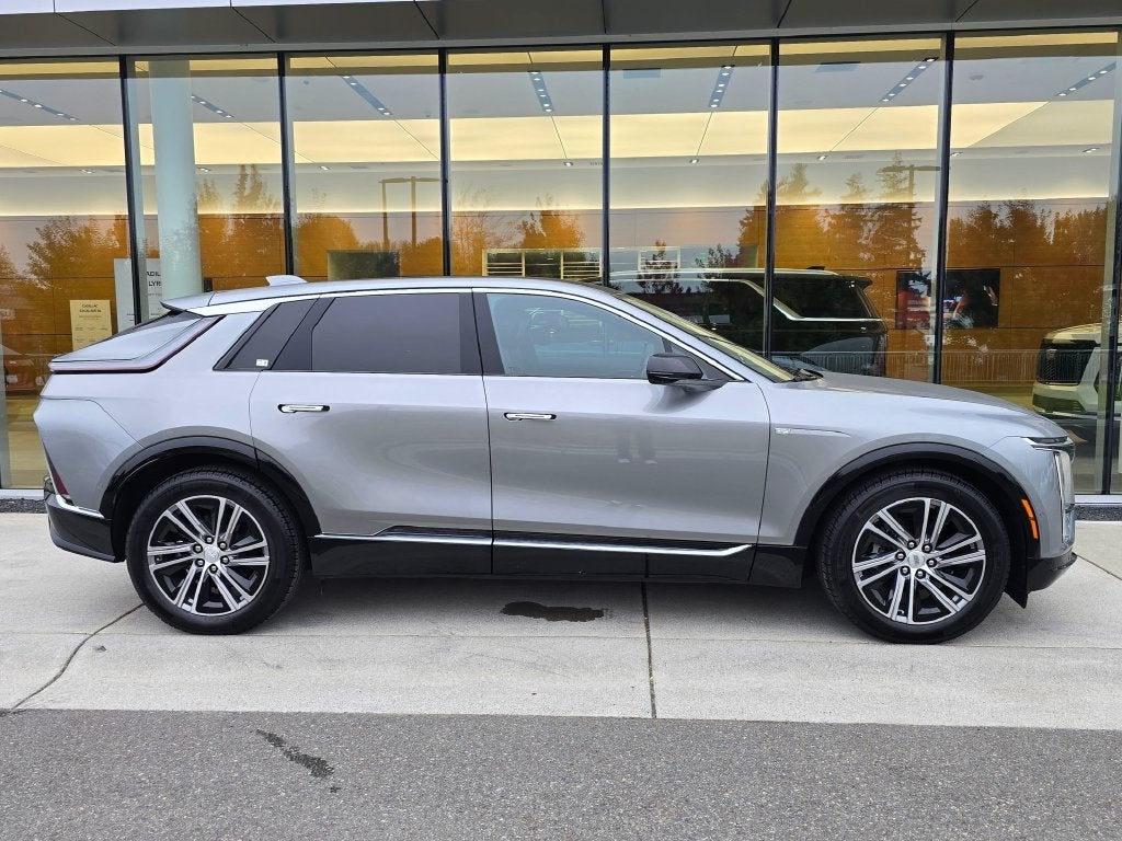 2025 Cadillac LYRIQ Luxury