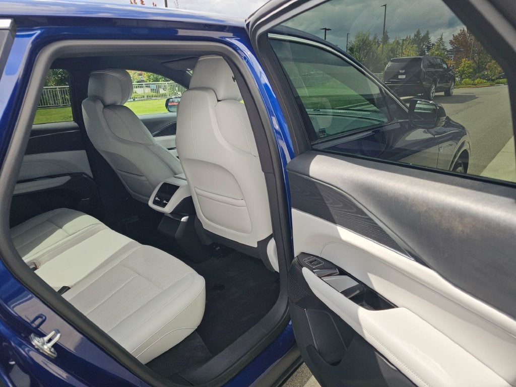 2024 Cadillac LYRIQ Luxury