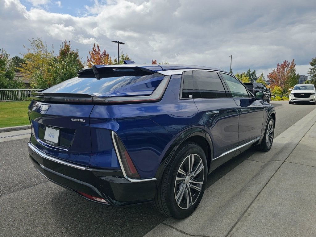 2024 Cadillac LYRIQ Luxury