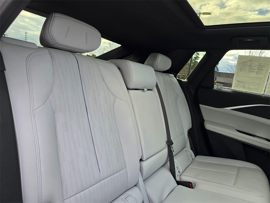 2024 Cadillac LYRIQ Luxury