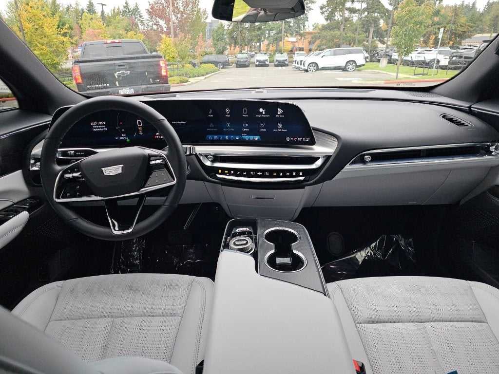 2024 Cadillac LYRIQ Luxury