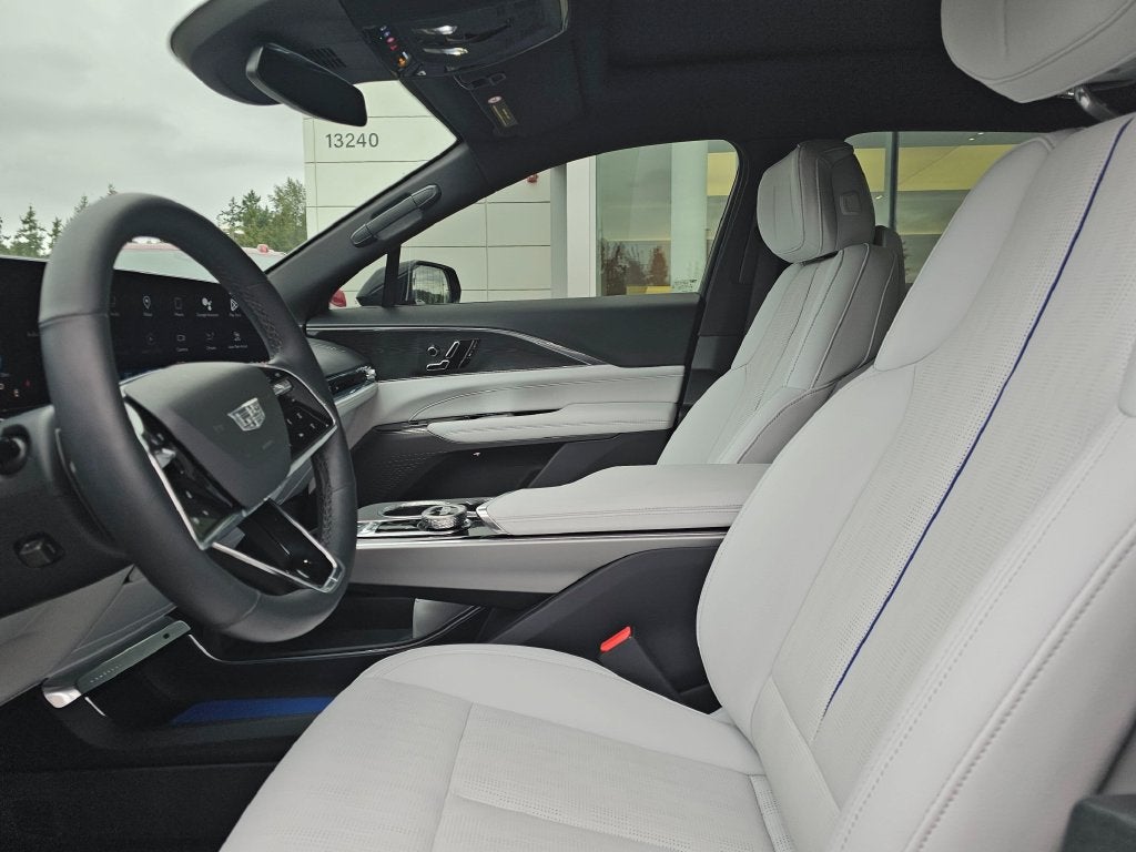2024 Cadillac LYRIQ Luxury