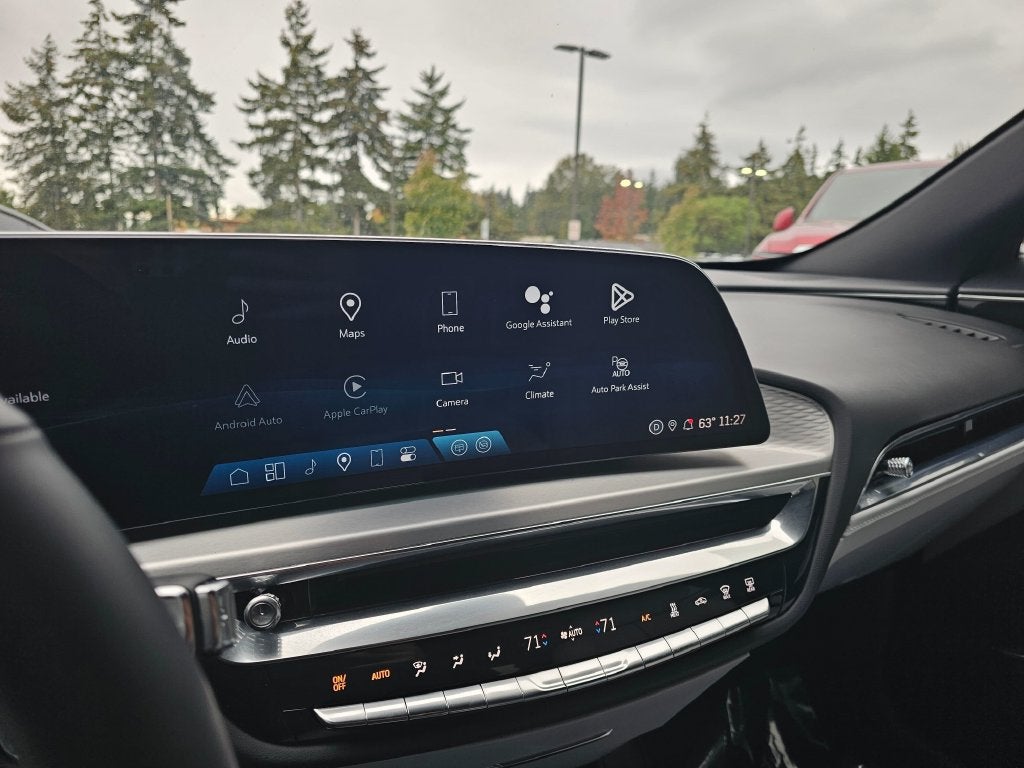 2024 Cadillac LYRIQ Luxury