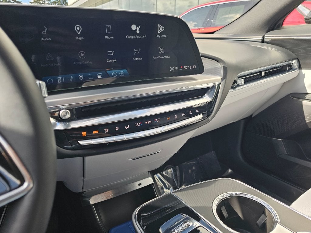2024 Cadillac LYRIQ Luxury