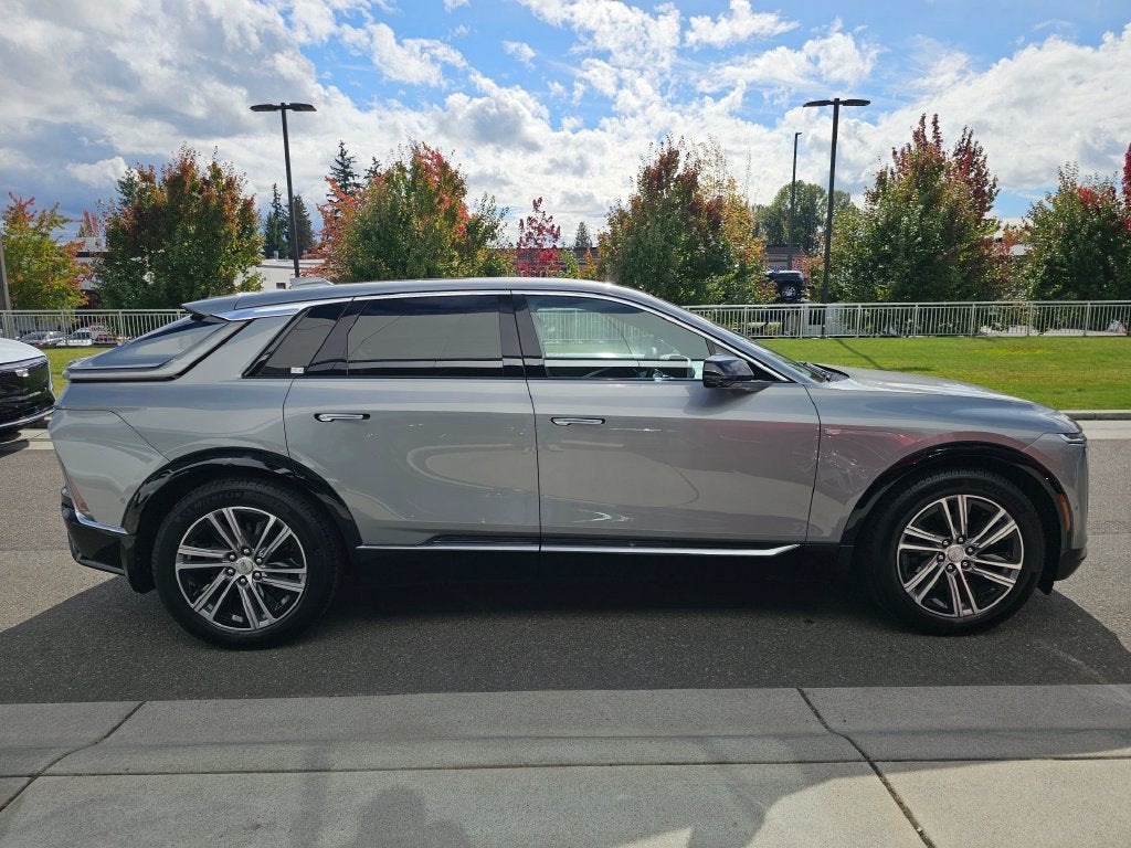2024 Cadillac LYRIQ Luxury