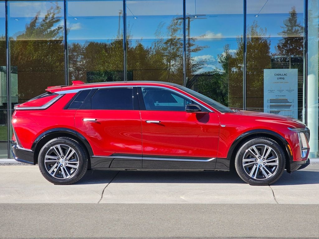 2024 Cadillac LYRIQ Luxury