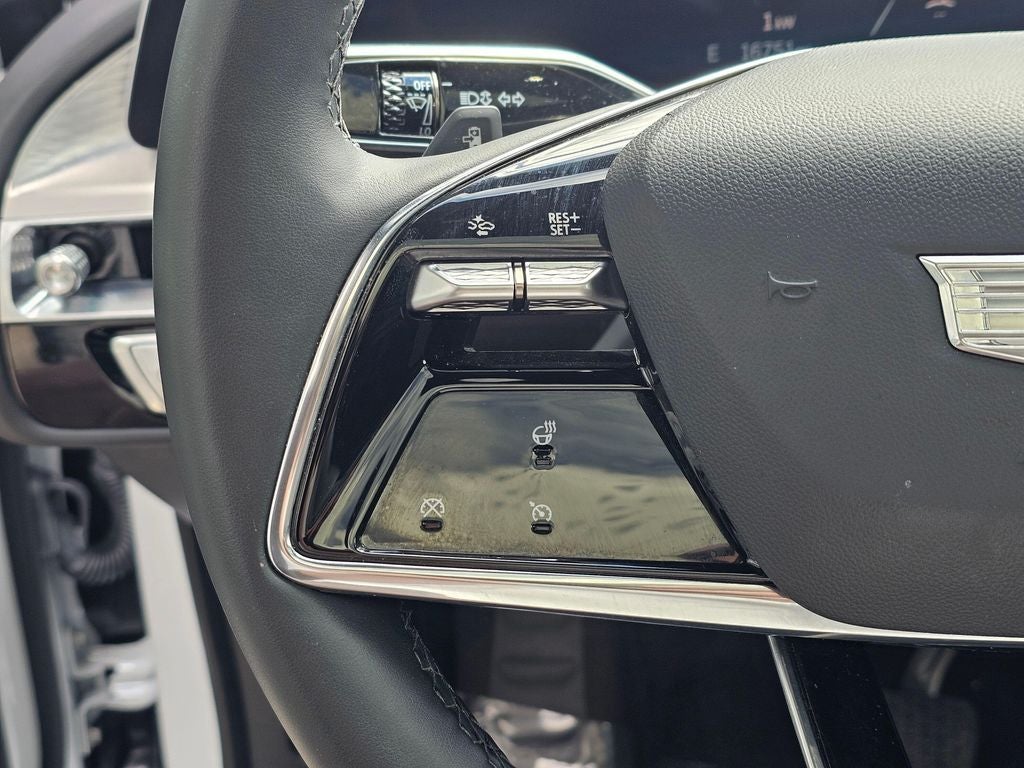 2024 Cadillac LYRIQ Sport