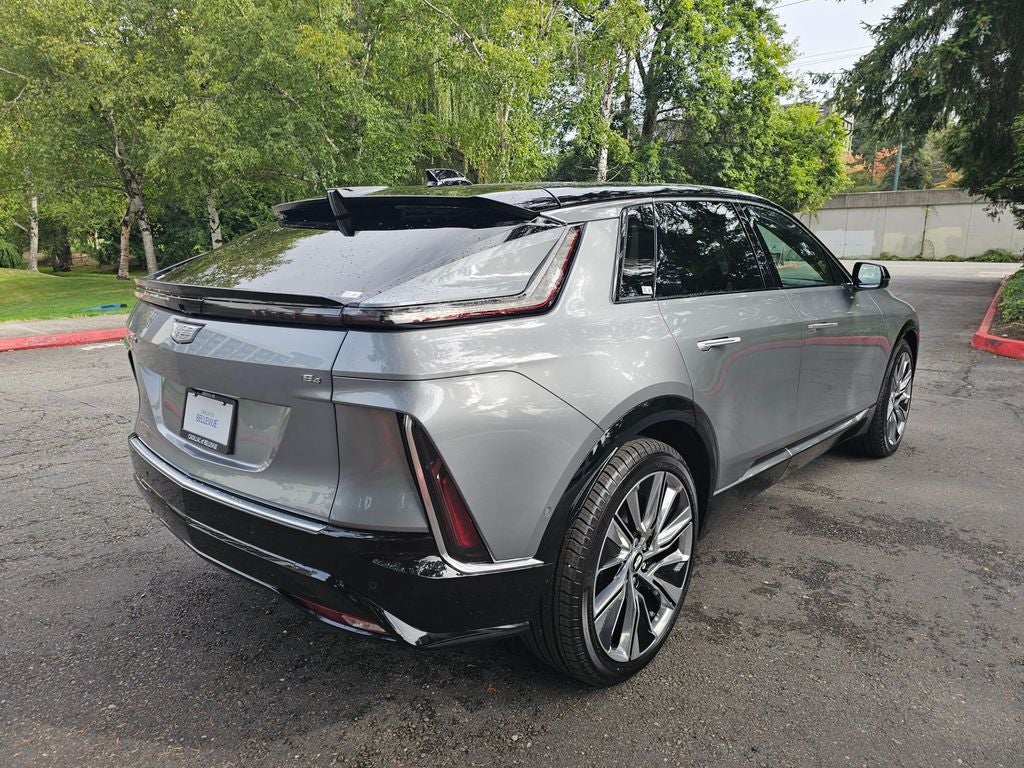 2027 Cadillac LYRIQ Signature Luxury