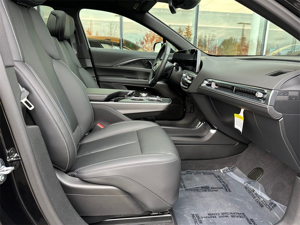 2025 Cadillac LYRIQ Sport