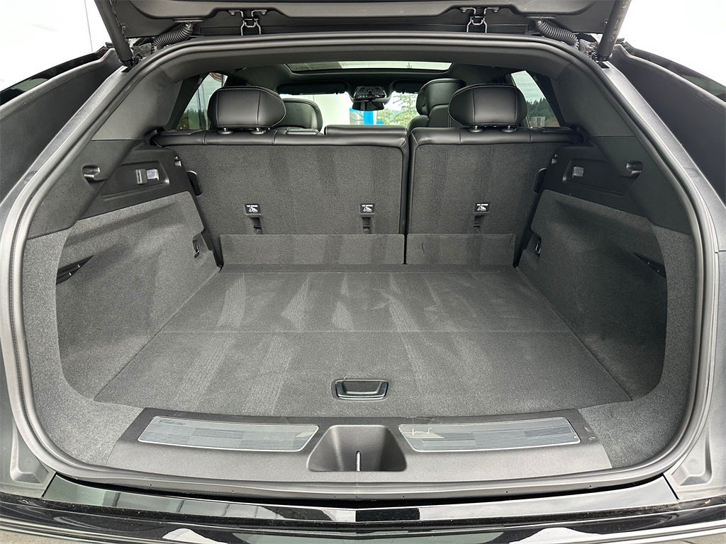 2025 Cadillac LYRIQ Sport