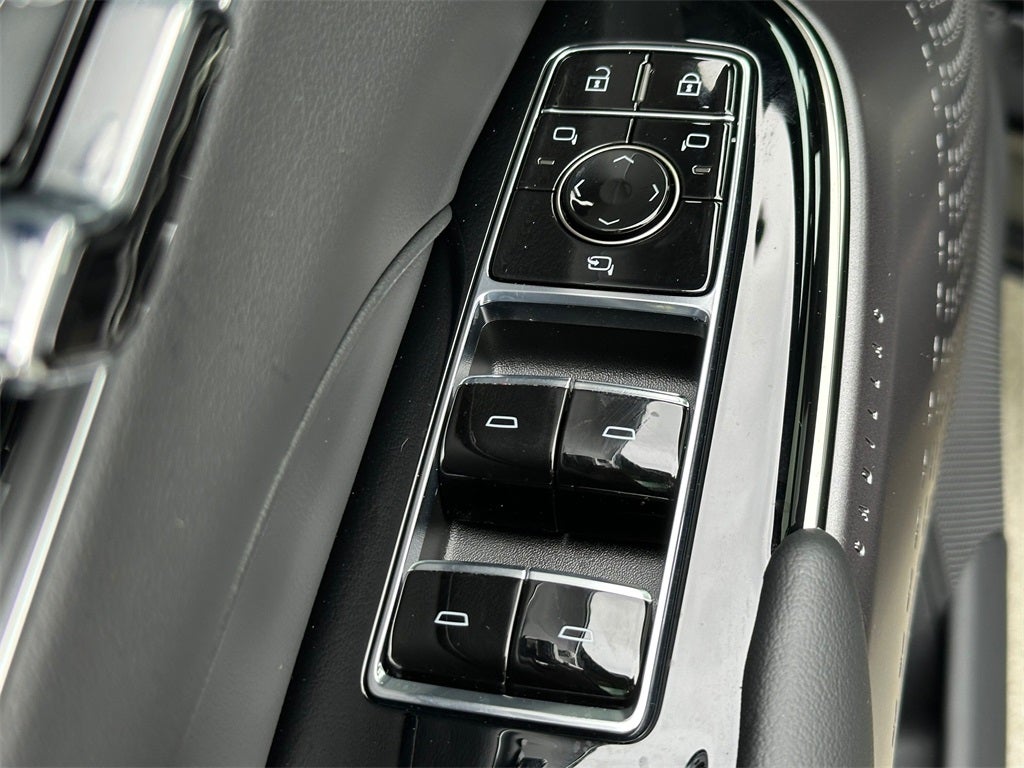 2025 Cadillac LYRIQ Sport