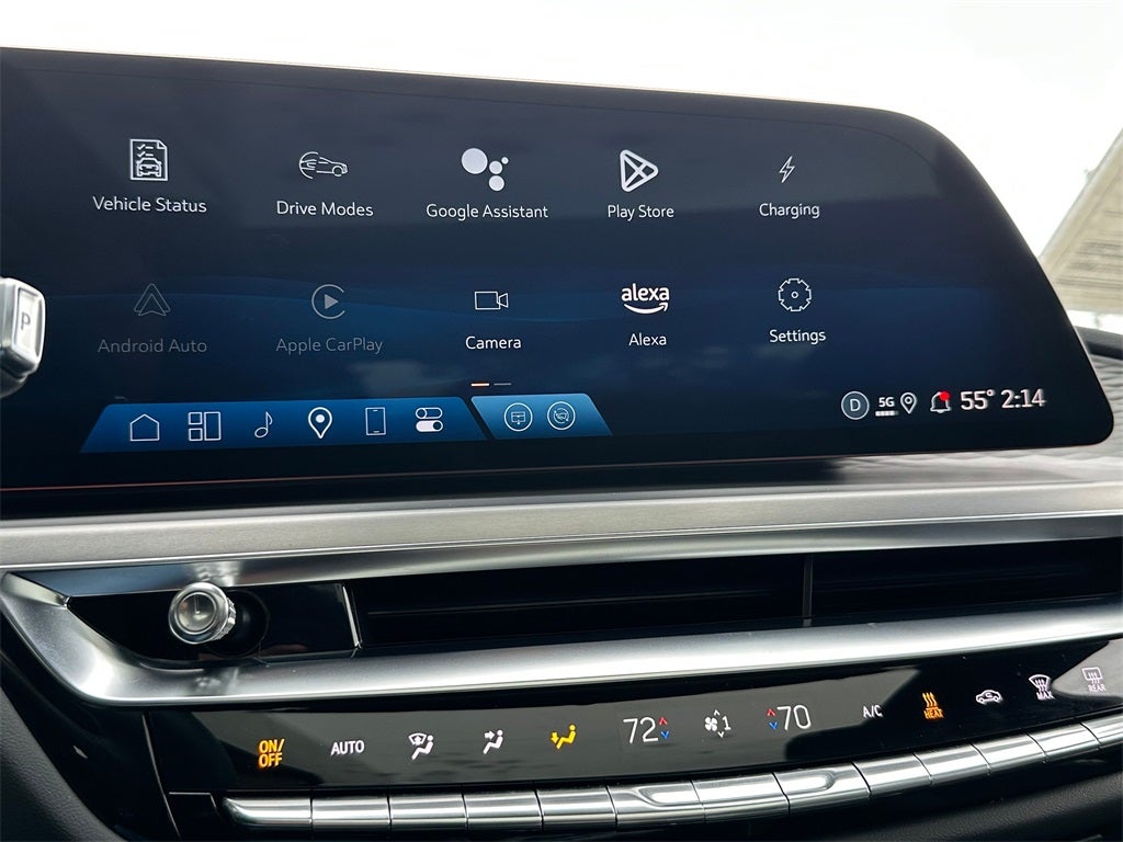2025 Cadillac LYRIQ Sport